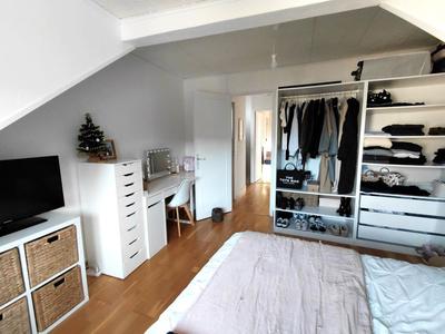 Maison - 96 m² - 5 pièces