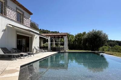 Villa - 180 m² - 5 pièces