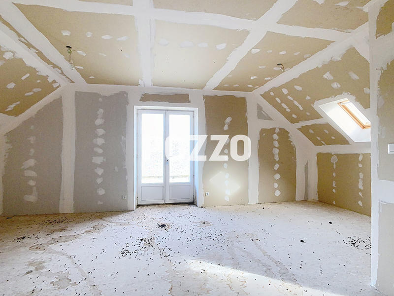 Maison - 260 m² - 11 pièces