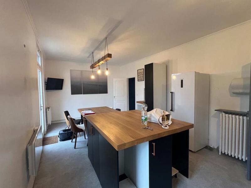 Maison - 192 m² - 4 pièces