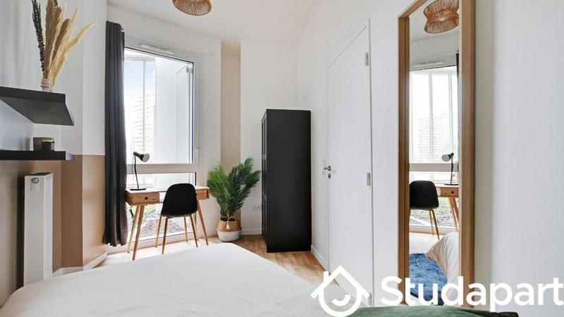 Chambre - 9 m² - 1 pièce