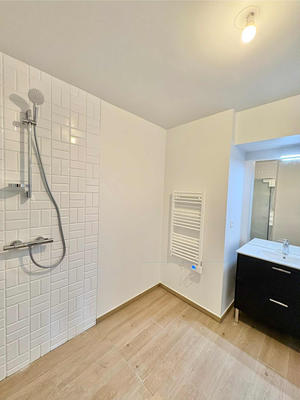 Appartement - 84 m² - 3 pièces