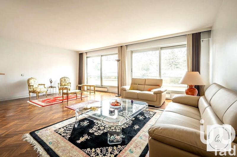 Duplex - 218 m² - 7 pièces