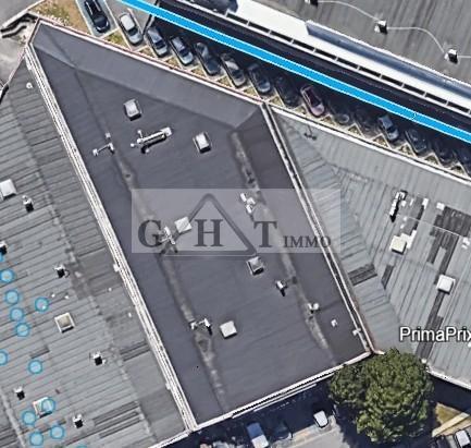 Local commercial - 1 116 m²