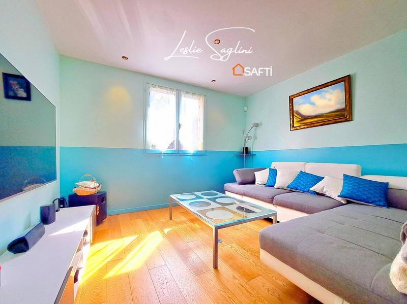 Maison - 177 m² - 8 pièces