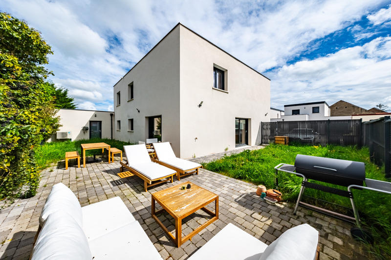 Maison - 168 m² - 6 pièces