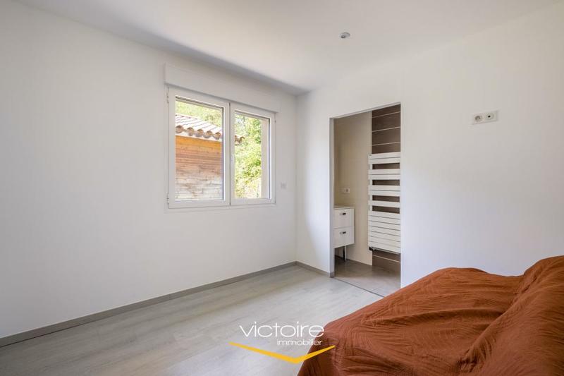 Maison - 191 m² - 6 pièces