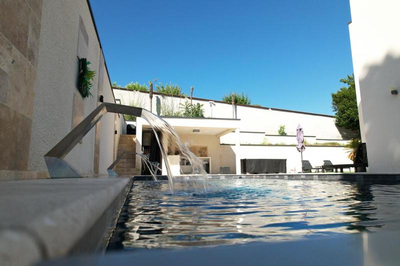 Maison - 226 m² - 6 pièces