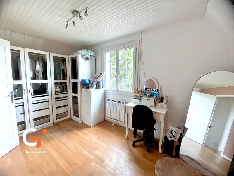 Maison - 104 m² - 4 pièces