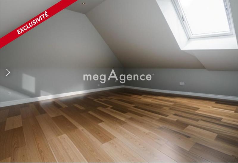 Maison - 85 m² - 5 pièces