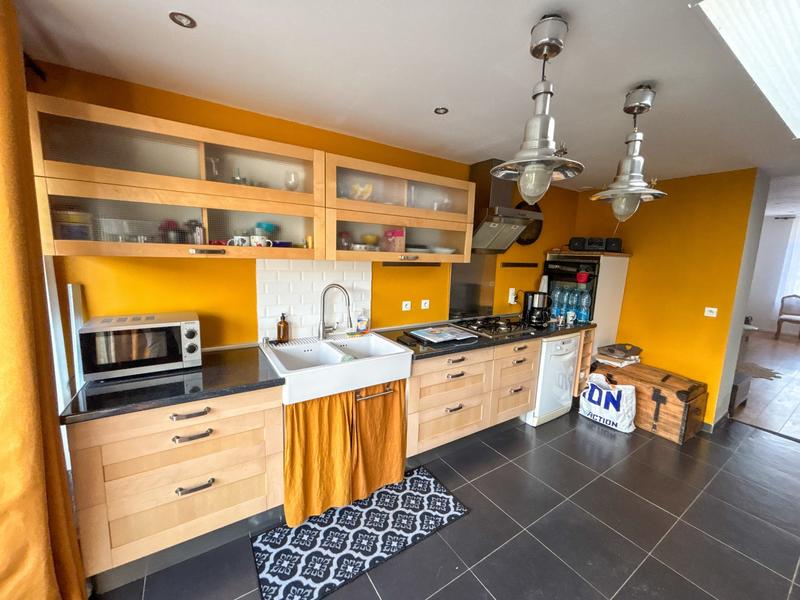 Maison - 98 m² - 4 pièces