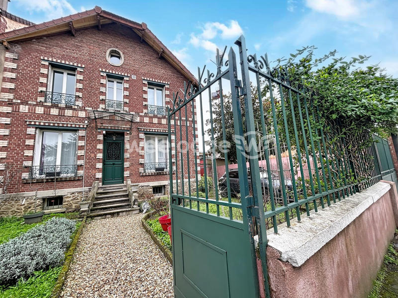 Maison ancienne - 134 m² - 6 pièces