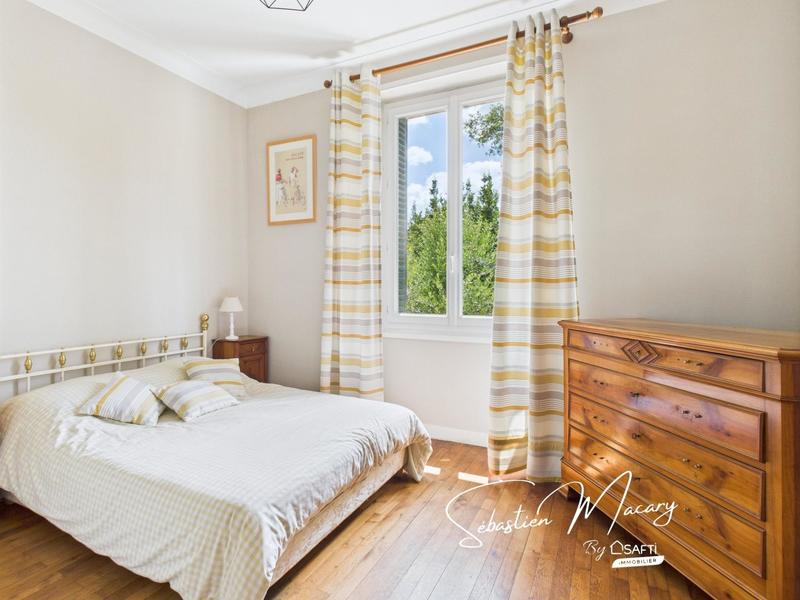 Maison - 140 m² - 7 pièces