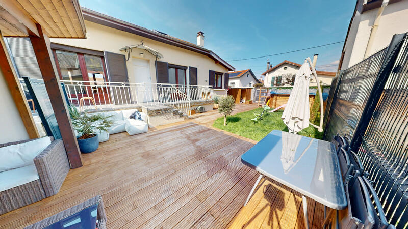 Maison - 97 m² - 5 pièces