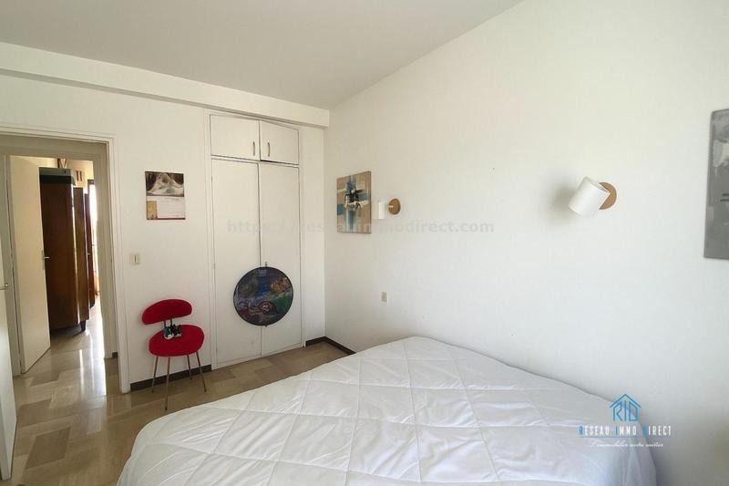 Maison traditionnelle - 254 m² - 11 pièces