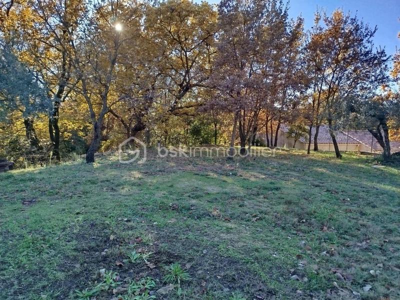 Maison - 215 m² - 6 pièces