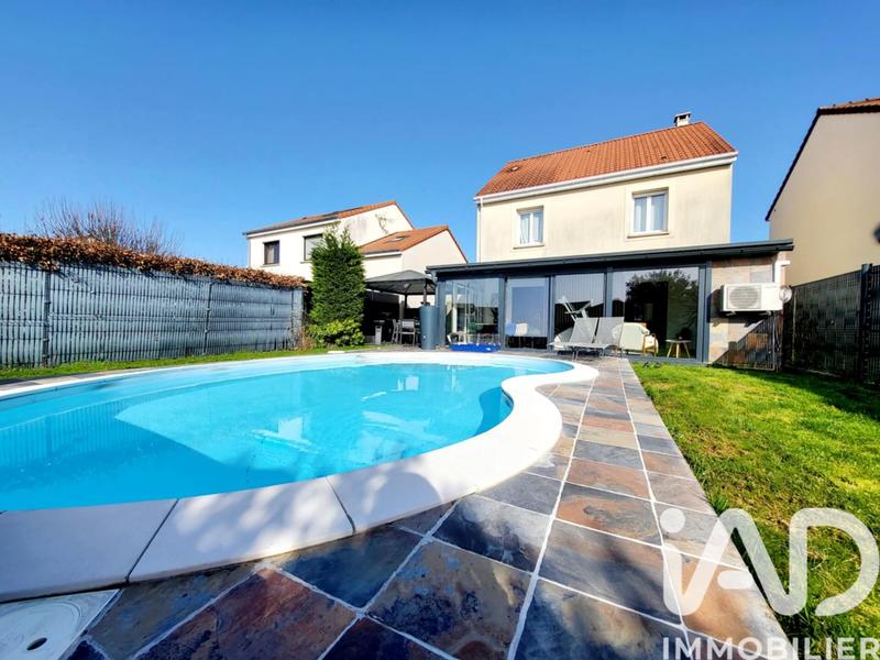 Maison - 130 m² - 5 pièces
