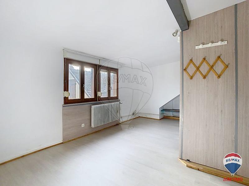 Maison - 213 m² - 12 pièces