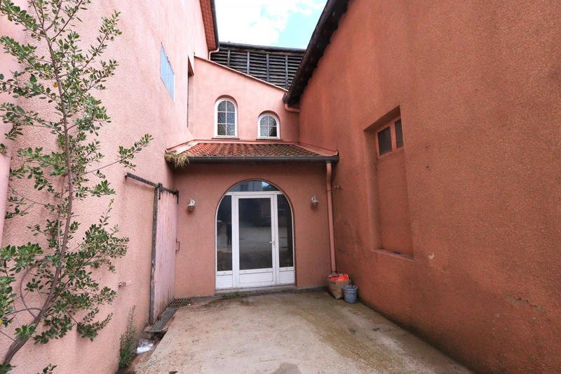 Immeuble - 3 200 m²