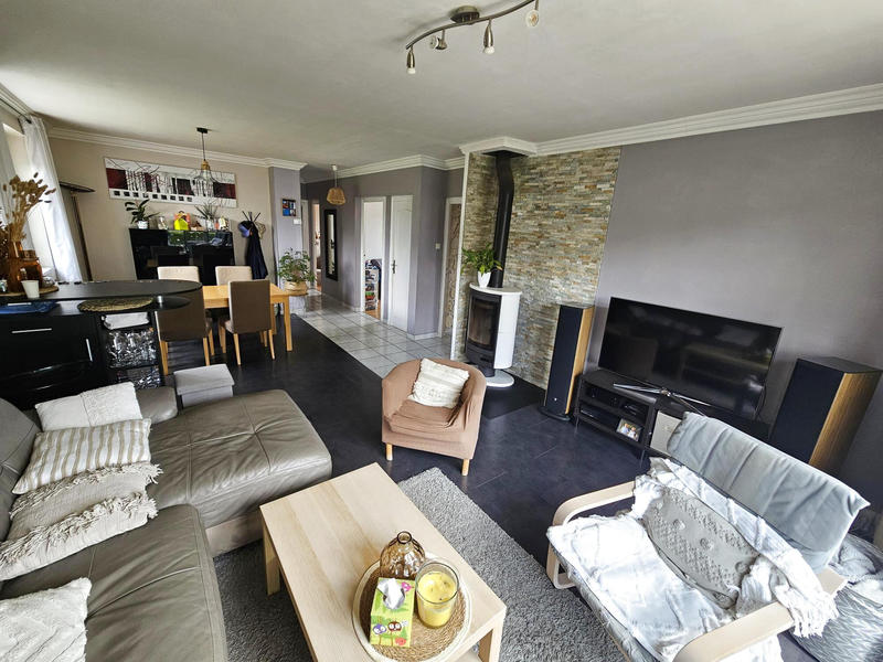 Maison - 183 m² - 10 pièces