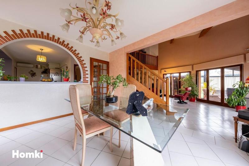 Maison d'architecte - 234 m² - 9 pièces