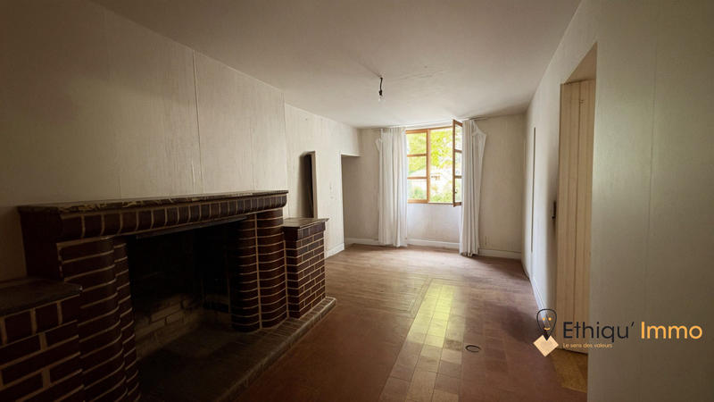Maison ancienne - 150 m² - 3 pièces