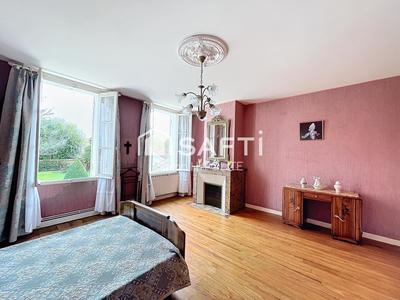 Maison - 264 m² - 10 pièces