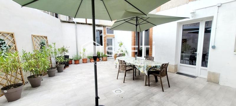 Maison de ville - 257 m² - 6 pièces