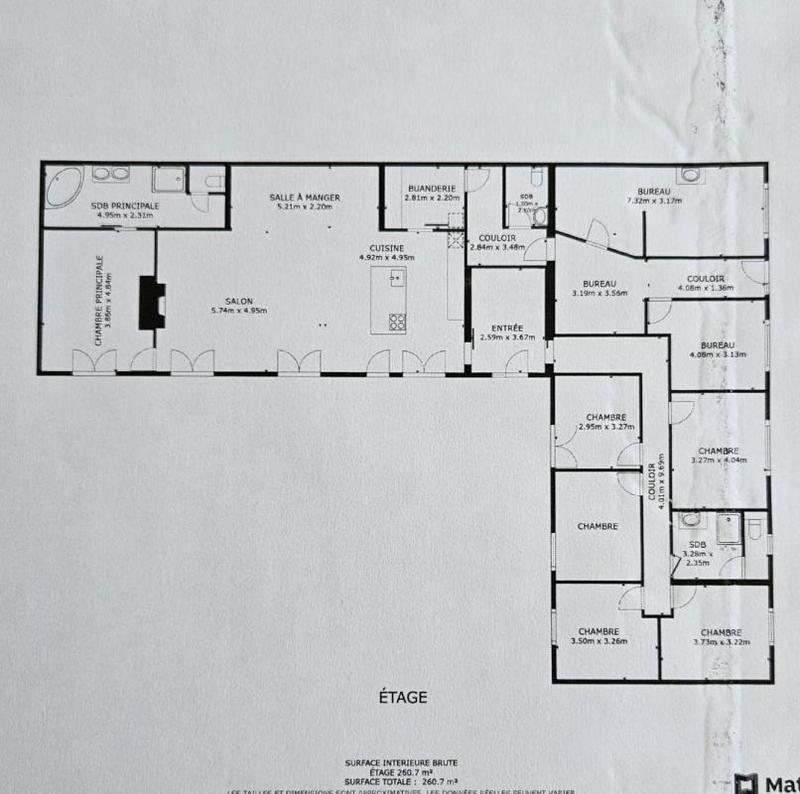 Maison - 260 m² - 10 pièces