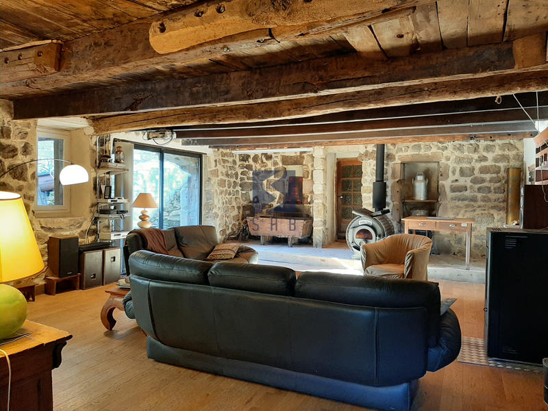 Maison - 182 m² - 7 pièces