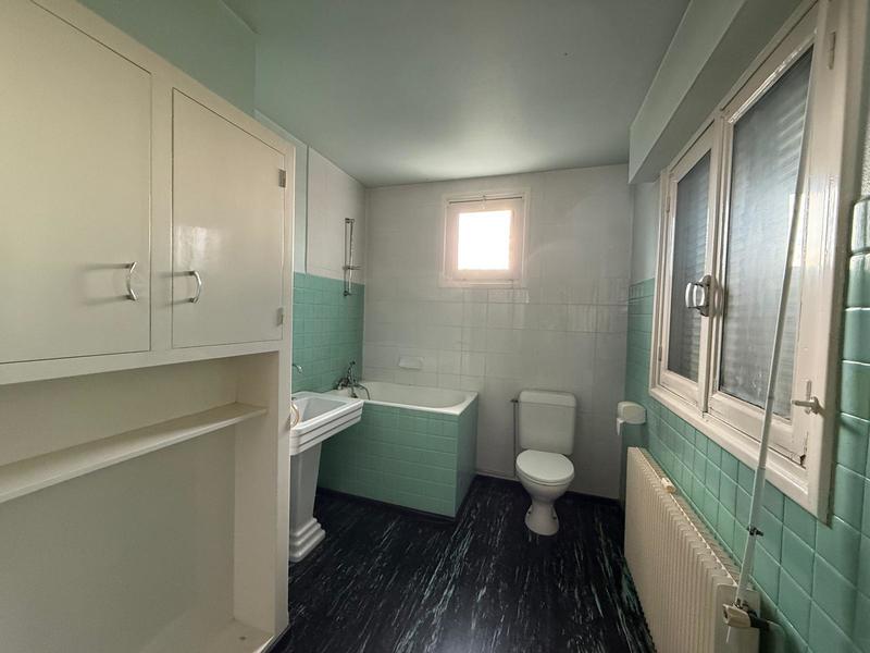 Maison - 90 m² - 6 pièces