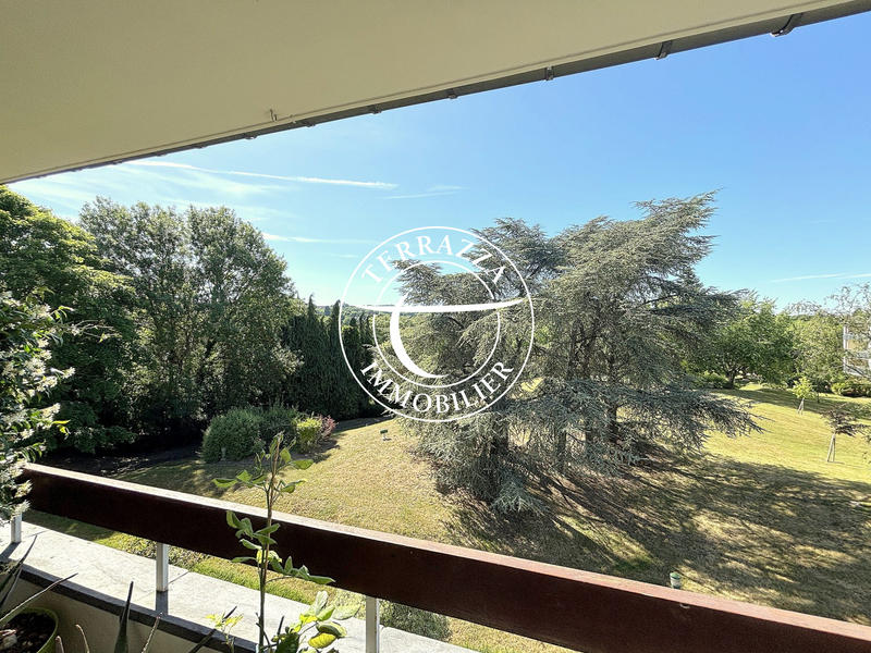 Duplex - 198 m² - 8 pièces