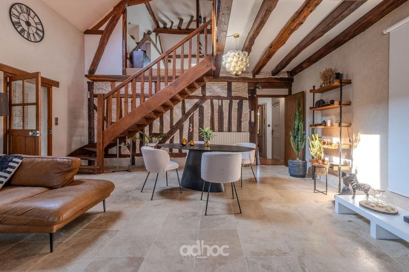 Maison ancienne - 220 m² - 7 pièces