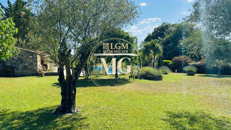 Maison - 219 m² - 4 pièces