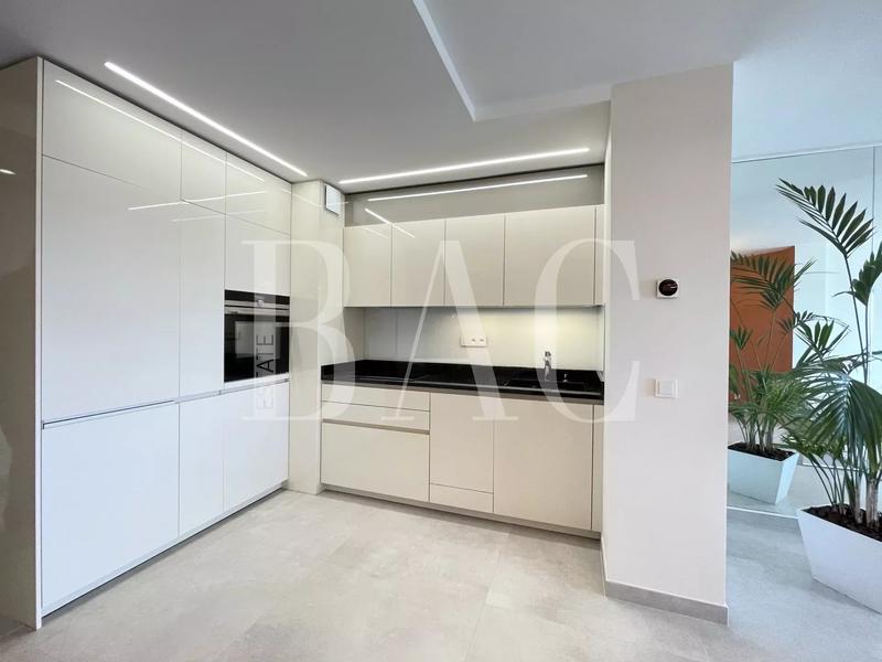 Appartement - 95 m² - 3 pièces