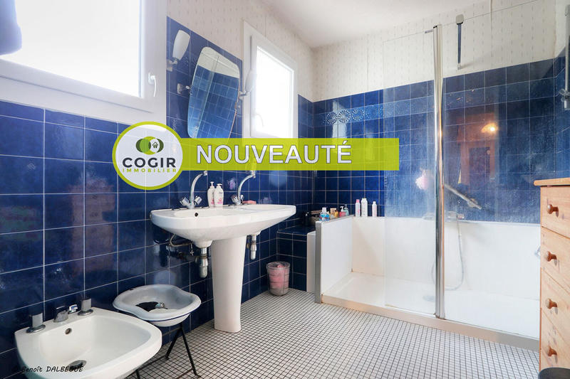 Maison - 190 m² - 9 pièces