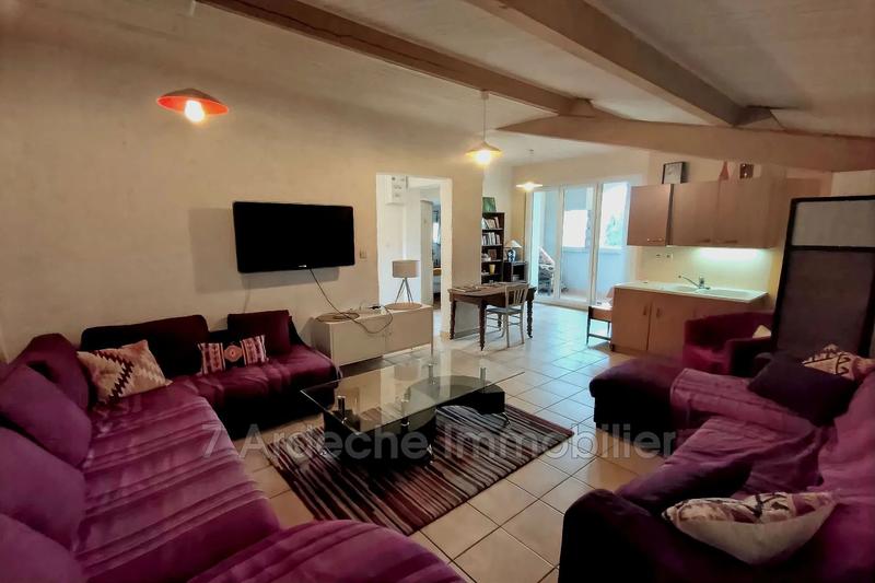 Maison - 398 m² - 13 pièces