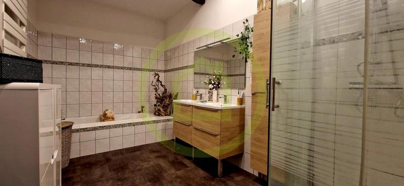 Maison - 140 m² - 7 pièces