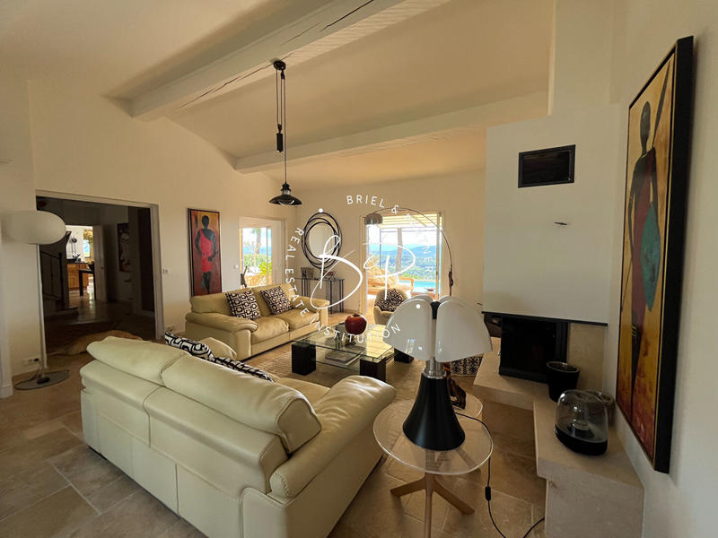 Maison - 172 m² - 8 pièces