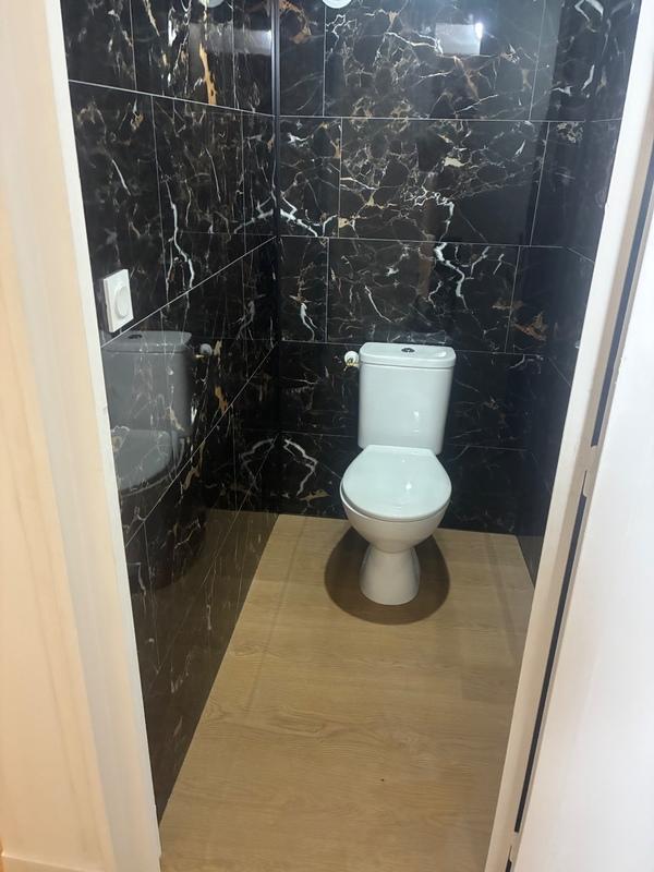 Maison - 147 m² - 9 pièces