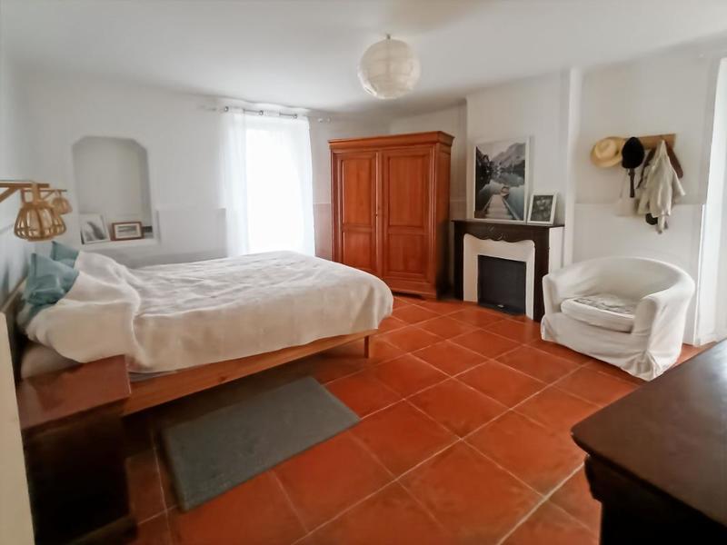 Maison - 184 m² - 7 pièces