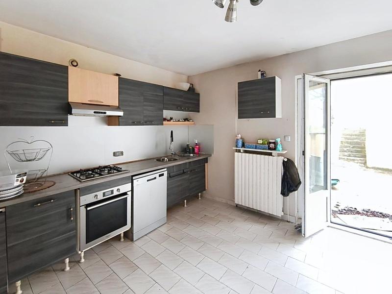 Maison - 195 m² - 8 pièces