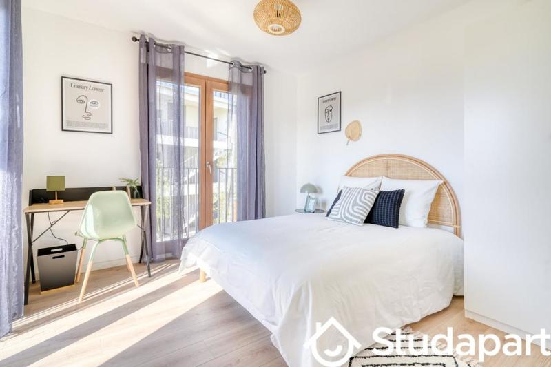 Chambre - 10 m² - 1 pièce