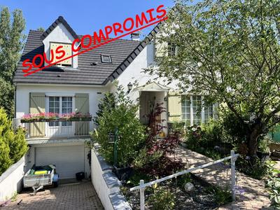 Maison - 108 m² - 6 pièces