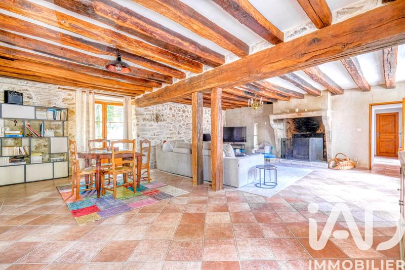 Maison - 432 m² - 18 pièces