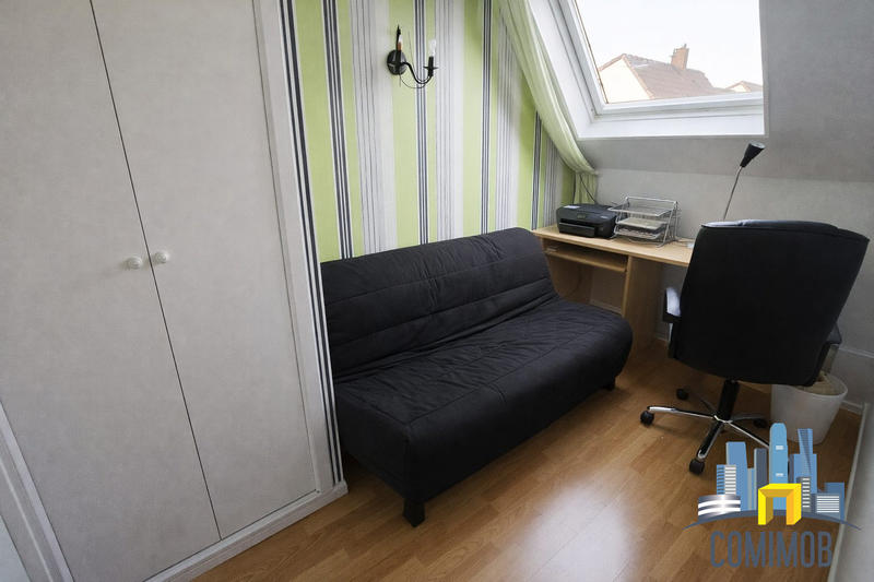 Maison traditionnelle - 92 m² - 4 pièces