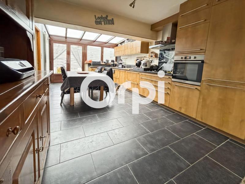 Maison - 93 m² - 4 pièces