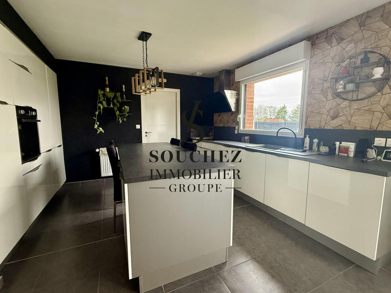 Maison - 105 m² - 6 pièces