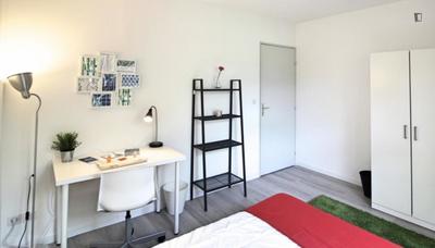 Chambre - 14 m² - 4 pièces