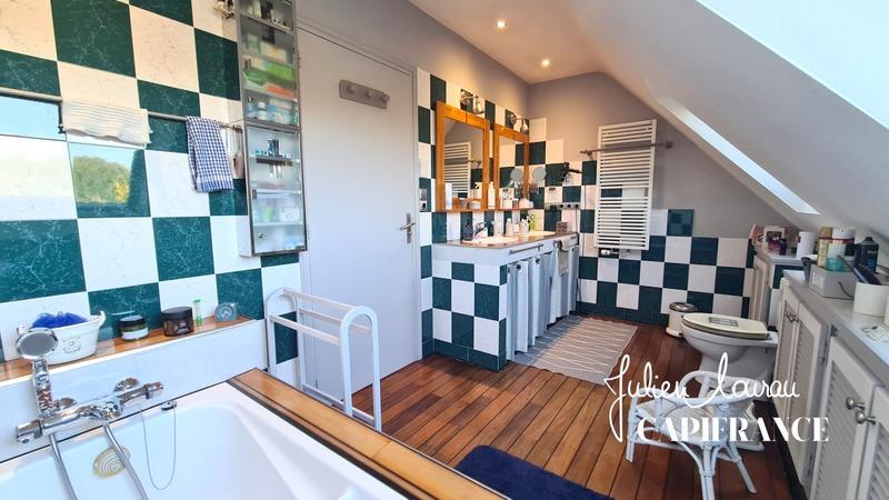 Maison - 160 m² - 6 pièces